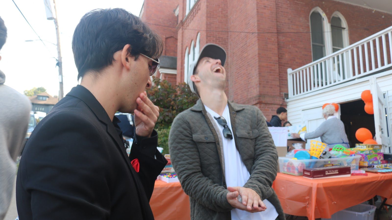 Ethan Smith performing magic — photo 21