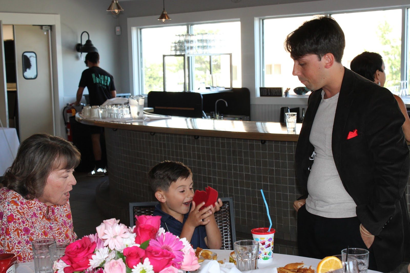 Ethan Smith performing magic — photo 30