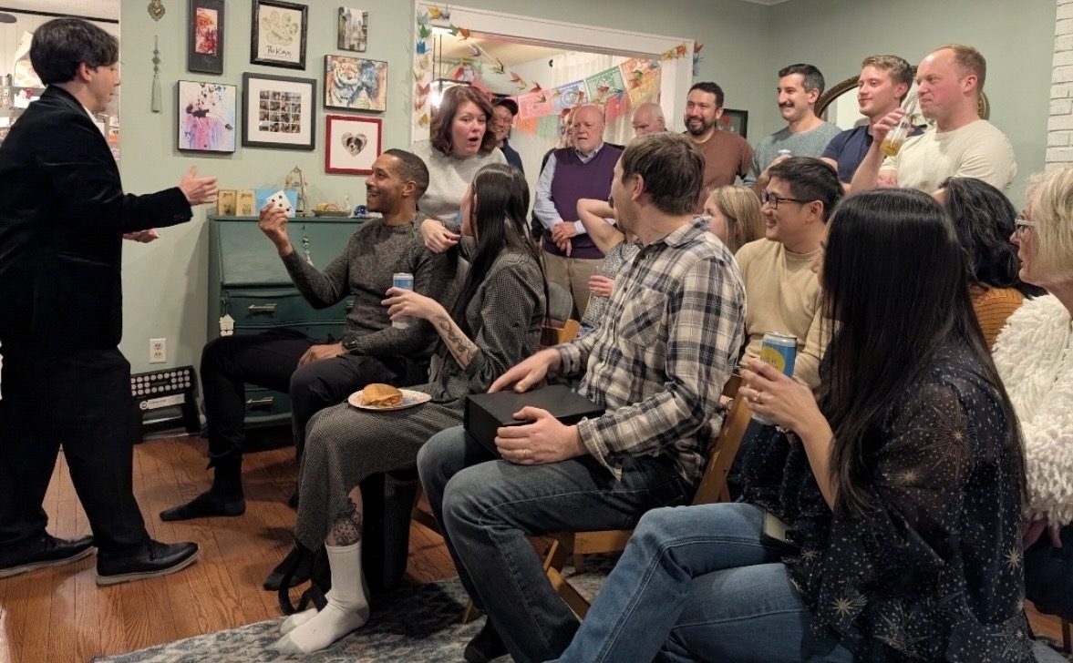 Ethan Smith performing magic — photo 41